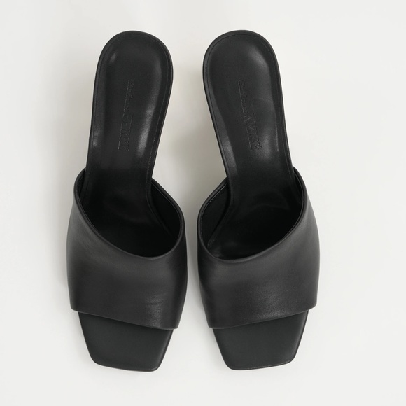 GIANFRANCO FERRE GF Open Toe Metal Heel Sandals - Picture 4 of 5